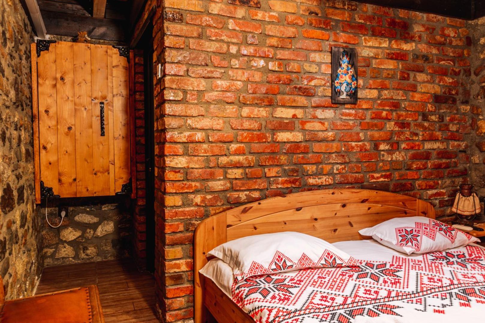 Casa Soseco Hotel Orsova Ngoại thất bức ảnh