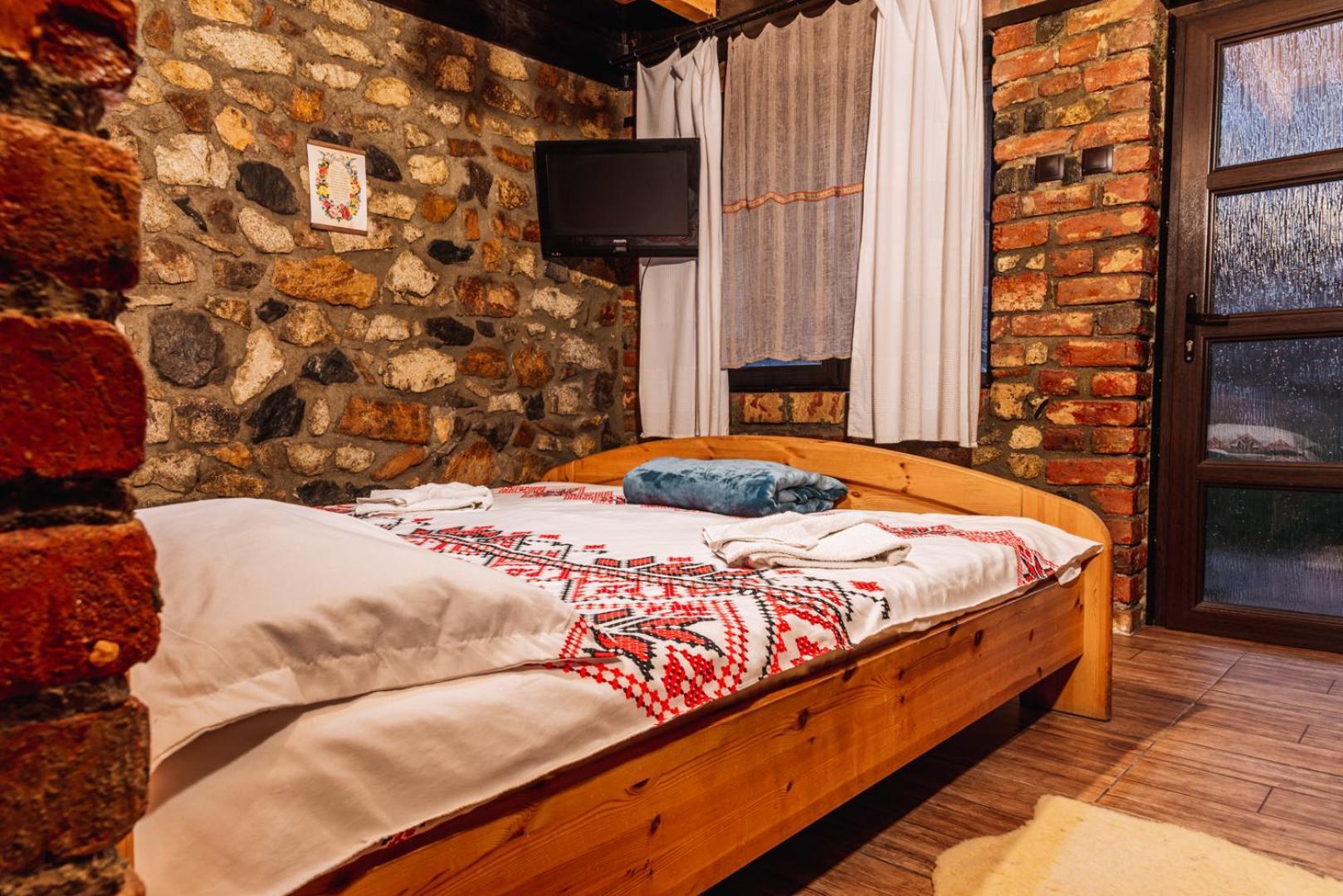 Casa Soseco Hotel Orsova Ngoại thất bức ảnh