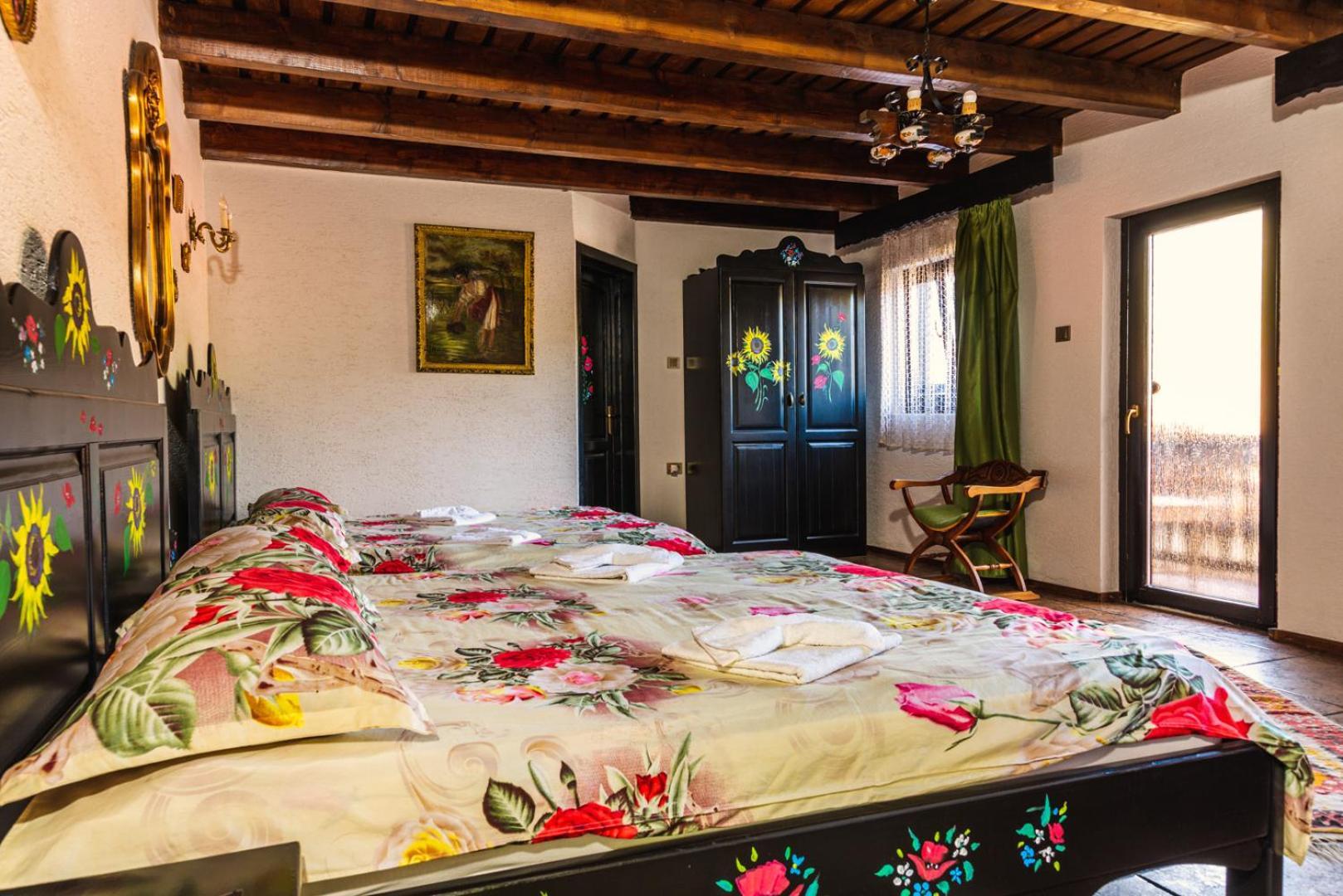 Casa Soseco Hotel Orsova Ngoại thất bức ảnh